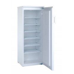 Холодильный шкаф глухие двери SCAN KK 261