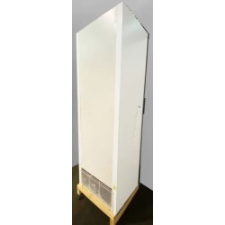 Холодильный шкаф UBC MEDIUM Full Door Холодильный шкаф UBC MEDIUM Full Door