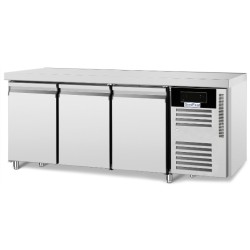 Стол холодильный трехдверный GoodFood GF-GN3100TNS-HC
